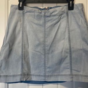 Light washed straight Jean-Mini Skirt